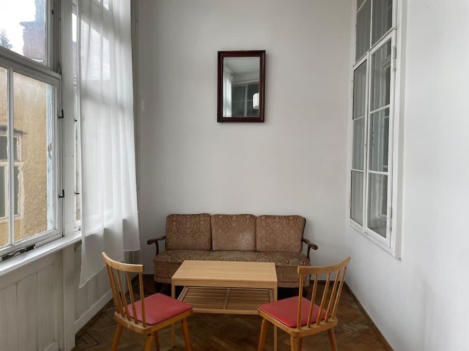 Geraeumige Altbauwohnung Im Zentrum Graz Exterior foto
