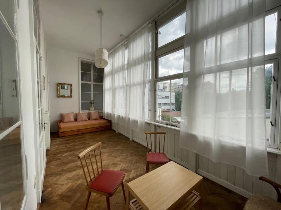 Geraeumige Altbauwohnung Im Zentrum Graz Exterior foto